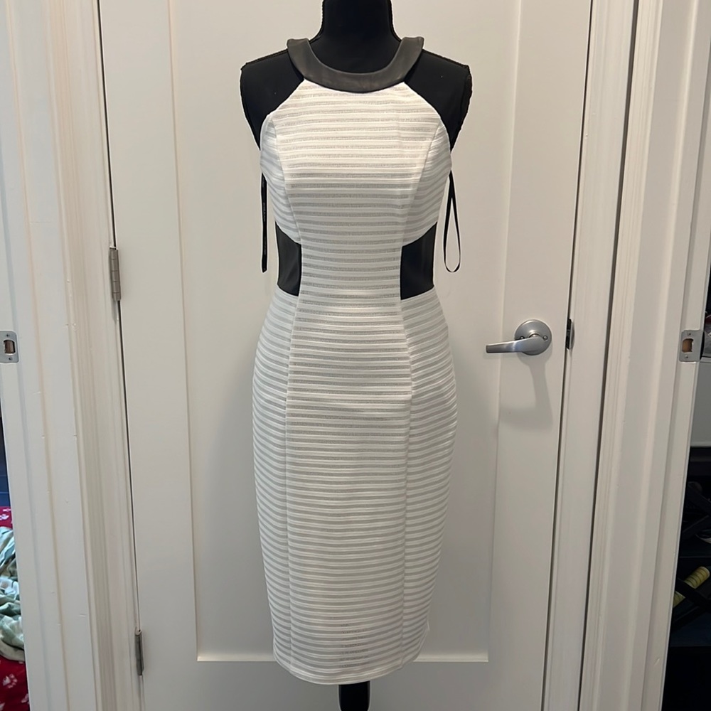 Guess Bonita sleeveless dress
